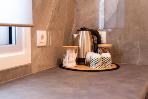 Ameli Cozy Apartments Near Athens Airport By SEM