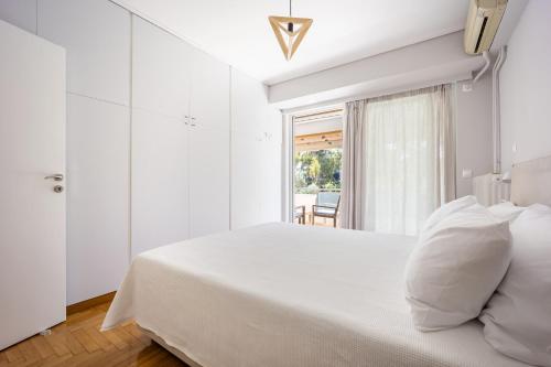 Glyfada Muse - Sea and City Apartment by GK Hospitality Group