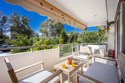Glyfada Muse - Sea and City Apartment by GK Hospitality Group