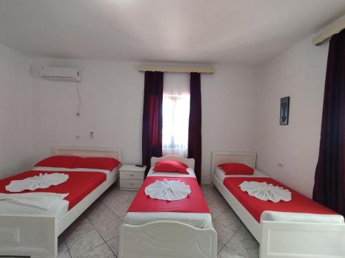 Gallery image of Vila Erjoni in Ksamil