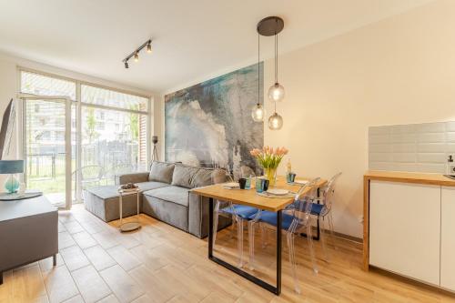 Apartamenty Ku Morzu przy plaży -Parking Basen letni w CENIE - Holiday City