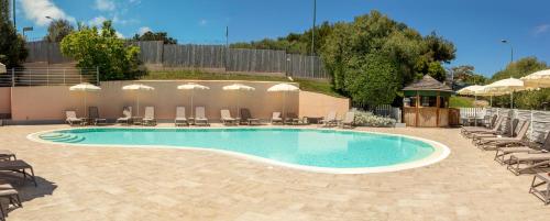 Bazén v ubytování Park Hotel Asinara nebo v jeho okolí