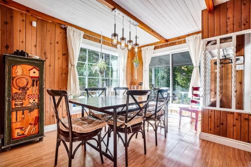 Φωτογραφία από το άλμπουμ του Spa - Chalet au Ptit Bonheur σε Saint Adolphe D'Howard