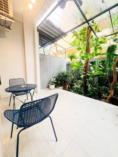 Taman di luar บ้านพ่อกับแม่ by ทองนาค อพาร์ตเมนต์