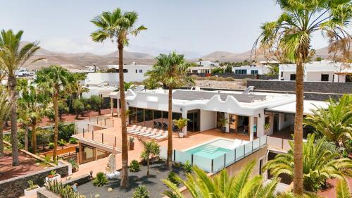 TINDAYA by Buenavilla