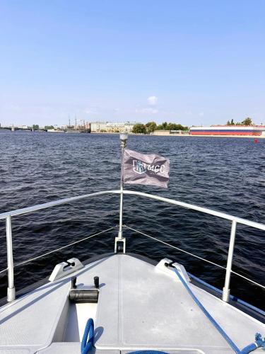 Plum Private Yacht Clubhouse