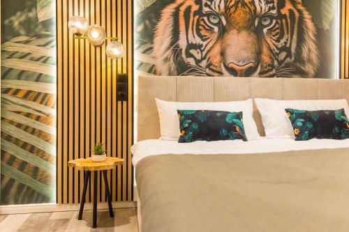 Katil atau katil-katil dalam bilik di Tropengeflüster Penthouse in Hof, Whirlpool, Balkon, Webergrill, Digital Checkin, Parkplatz, Wlan330Mbit