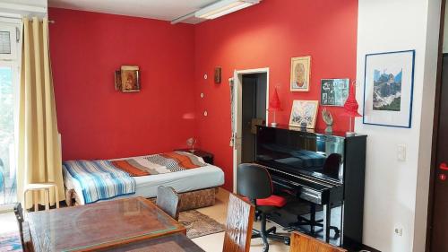 1 Zimmer Apartment mit Balkon