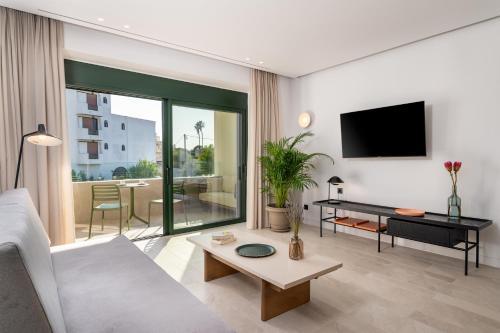 Memphis Suites Kos Center