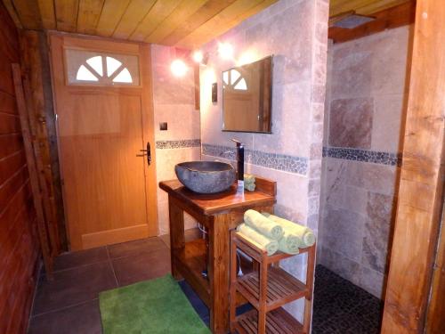 Koupelna v ubytování Le Laou