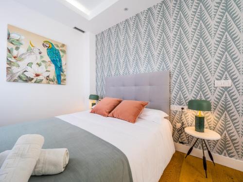 CENTRAL SUNNY PENTHOUSE - Premium apartment