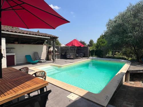 Maison tout confort avec piscine