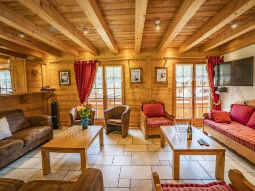 Chalet spacieux à Châtel, 8 chambres, jacuzzi, proche pistes
