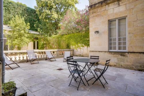 Bel appartement avec terrasse et parking privé