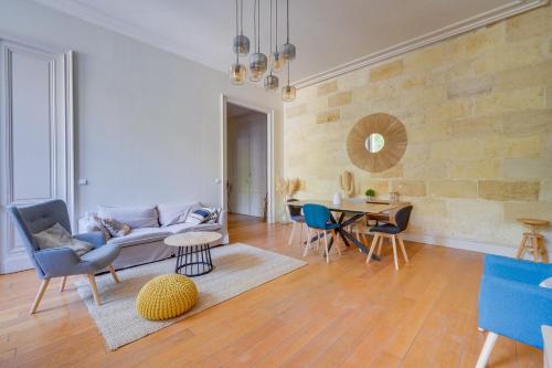 Bel appartement avec terrasse et parking privé
