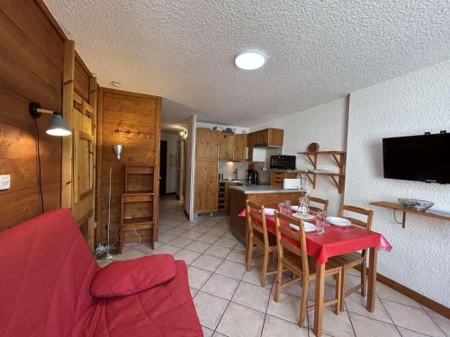 Studio modernisé PMR, balcon sud 4 pers - Montgenèvre - FR-1-330D-33