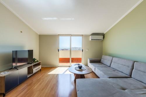 Bright & Comfy 2BR Apartment by the Adriatic