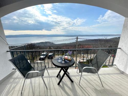 Apartment in Dramalj 42941