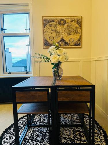 Φωτογραφία από το άλμπουμ του Stylish 2-Bedroom Modern Flat σε Dundee