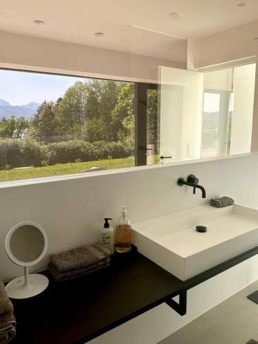 Nespecifikovaný výhled na hory nebo výhled na hory při pohledu z apartmánu