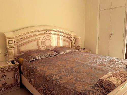 Apollonion Luxury Apartment near the metro station