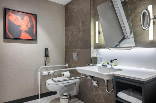 Ванная комната в Hilton Istanbul Maslak