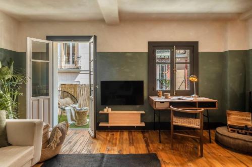 Indah - 2 bedrooms in Centro