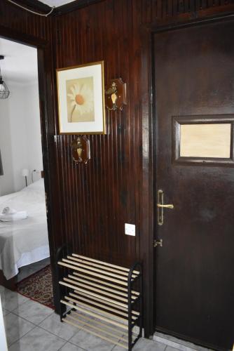 Thomas Cottage