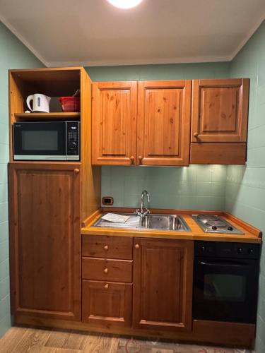 Dapur atau dapur kecil di Residence Petit Tibet