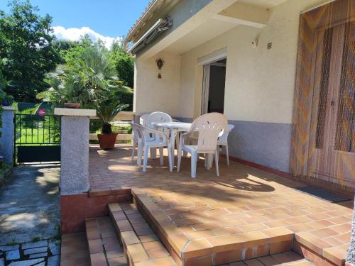 Villa climatisée avec grand jardin, animaux admis - FR-1-776-138