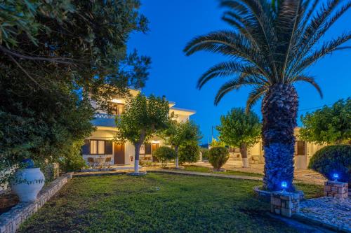 SKYROS AVRA Residences