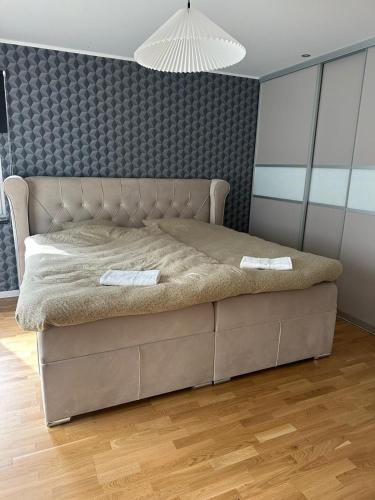 Private holiday home near Pärnu and Lottemaaにあるベッド