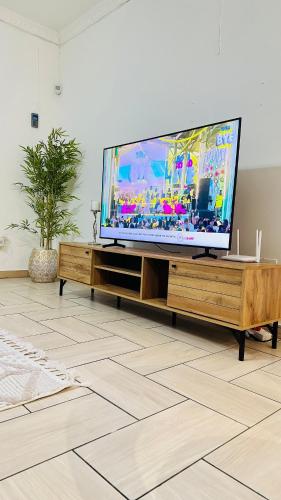 Exquisite Home & Living