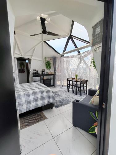 Gallery image of Sunrise Hill Glamping in San Juan