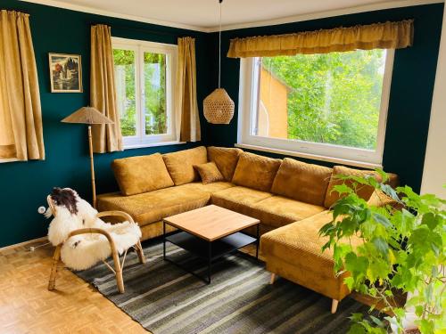 Ruang duduk di Villa Immergrün
