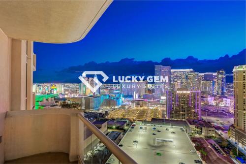Nespecifikovaný výhled na destinaci Las Vegas nebo výhled na město při pohledu z hotelu