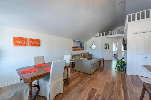 Χώρος καθιστικού στο Red Barn Loft