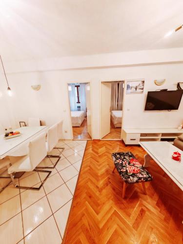 Apartment Filip&Matej - near old town