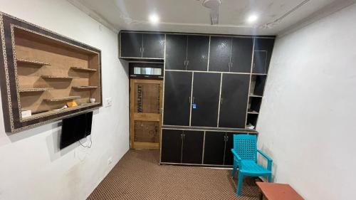 Η κουζίνα ή μικρή κουζίνα στο Sara Homestay