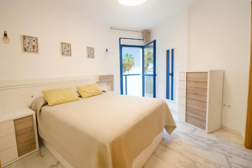 Apartment Las Brisas-Coastal Retreat by the Beach