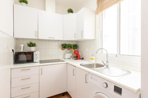 Charming 2 bedroom Apartment with FREE PARKING at Virgen de Begoña by OCityzen