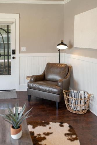 Χώρος καθιστικού στο Summer Escape Firepit EV Charger Walkable