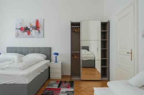 Heritage Apartments in Historical Musician Residence of Josef Klein