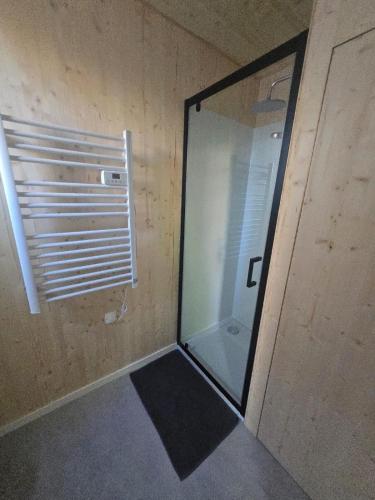 Φωτογραφία από το άλμπουμ του Greenlodge à 15 min from Paris σε Saint-Gratien