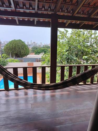 Balkón nebo terasa v ubytování Suites Quartos Lindos Sobrado com Piscina no Centro