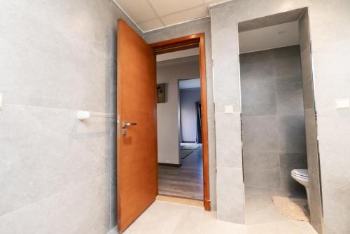 A bathroom at MARASSI VERONA VILLA by ELEGANT Hospitality