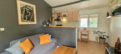 Charmant Appartement au Calme à 5min du centre d'Aix-en-Provence avec Terrasse vue sur jardin & parking privé