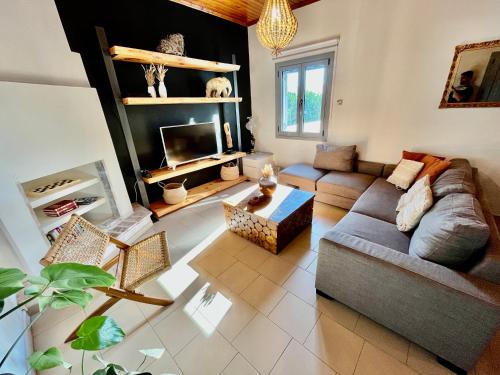 Villa Elena - Private Villa in the heart of nature
