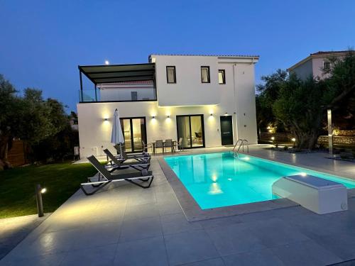 Nuovo Maistros Villas