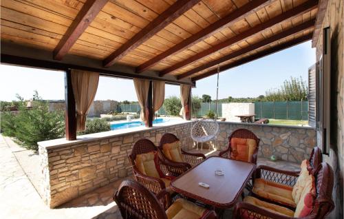 Μπαλκόνι ή βεράντα στο Lovely Home In Donji Zemunik